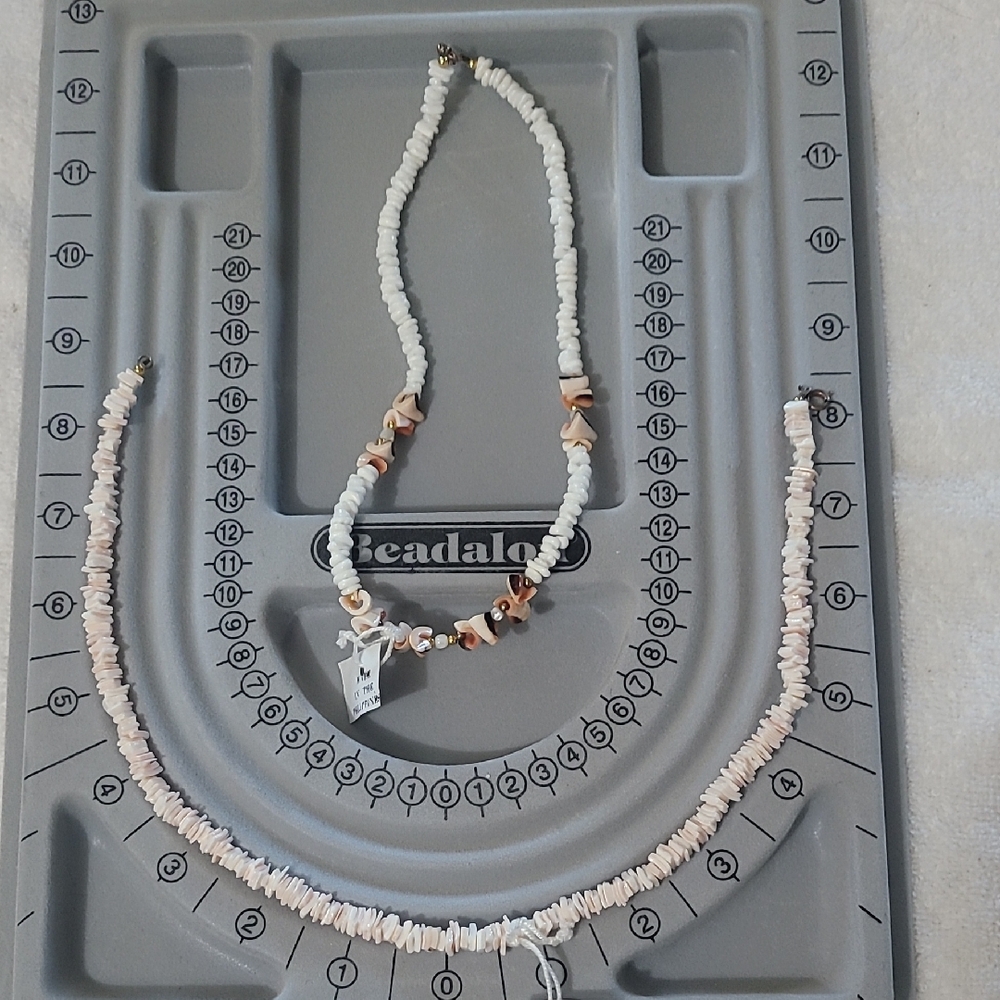 Elegant White and Pink Beaded Necklace Set